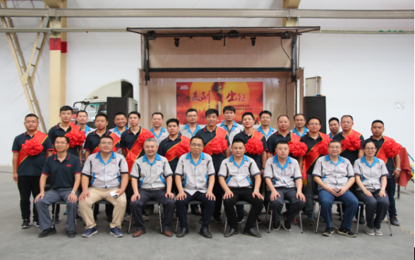 亮剑出征：2018大运机车营销精英誓师大会盛启