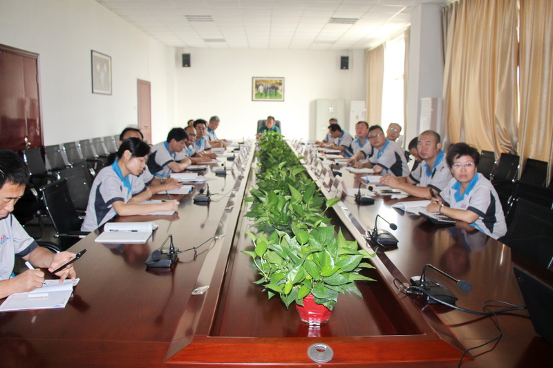 公司组织开展述职会激发干部担当作为